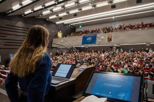 Nuestra evaluación de la Plataforma de los Pueblos Europa 2025